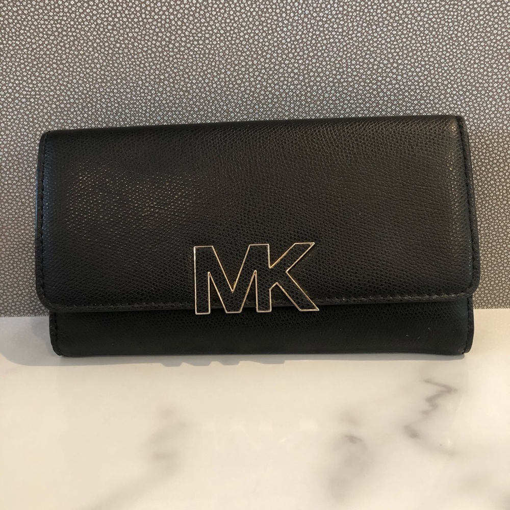 Michael Kors black leather wallet